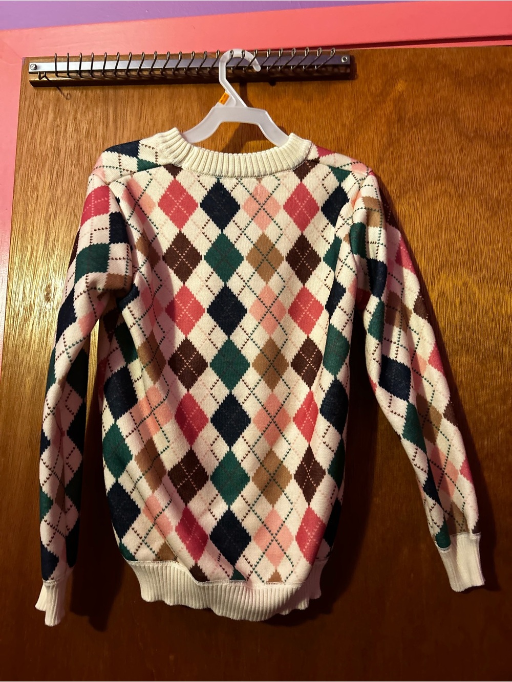 Classic Cream Argyle Crewneck Sweater - Multicolor